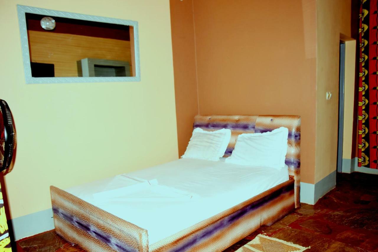 Gatumba Saint Blaise Hotel חדר תמונה